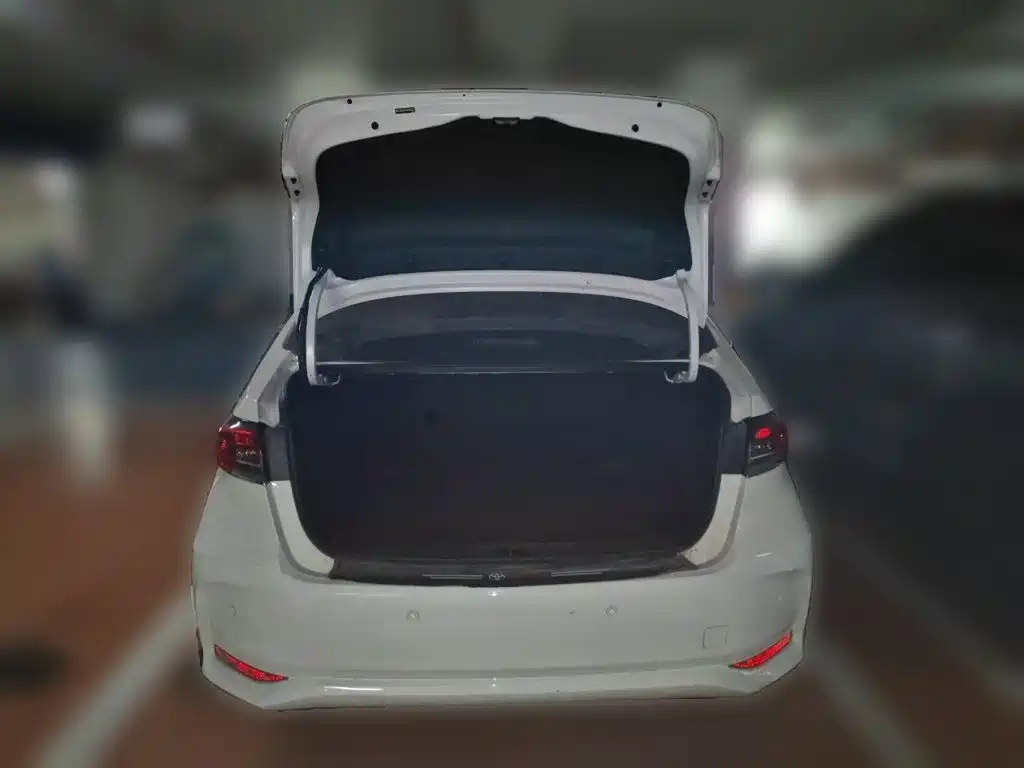 Toyota Corolla — миниатюра 10