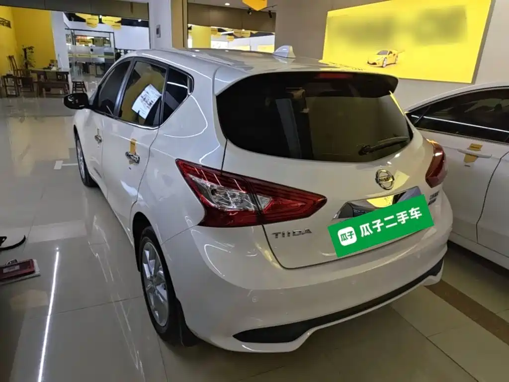 Nissan Tiida — миниатюра 5
