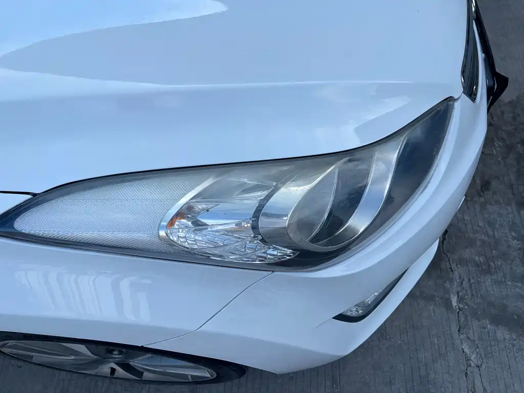Hyundai Elantra Langdong — миниатюра 15