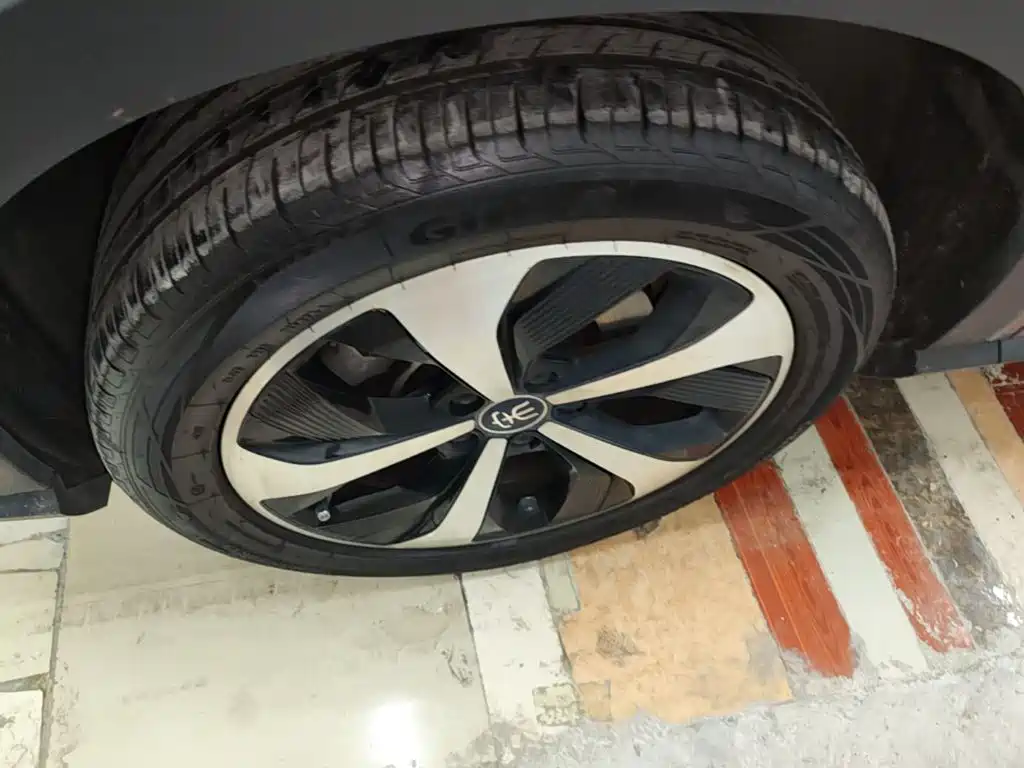 BYD PLUS New Energy — миниатюра 23