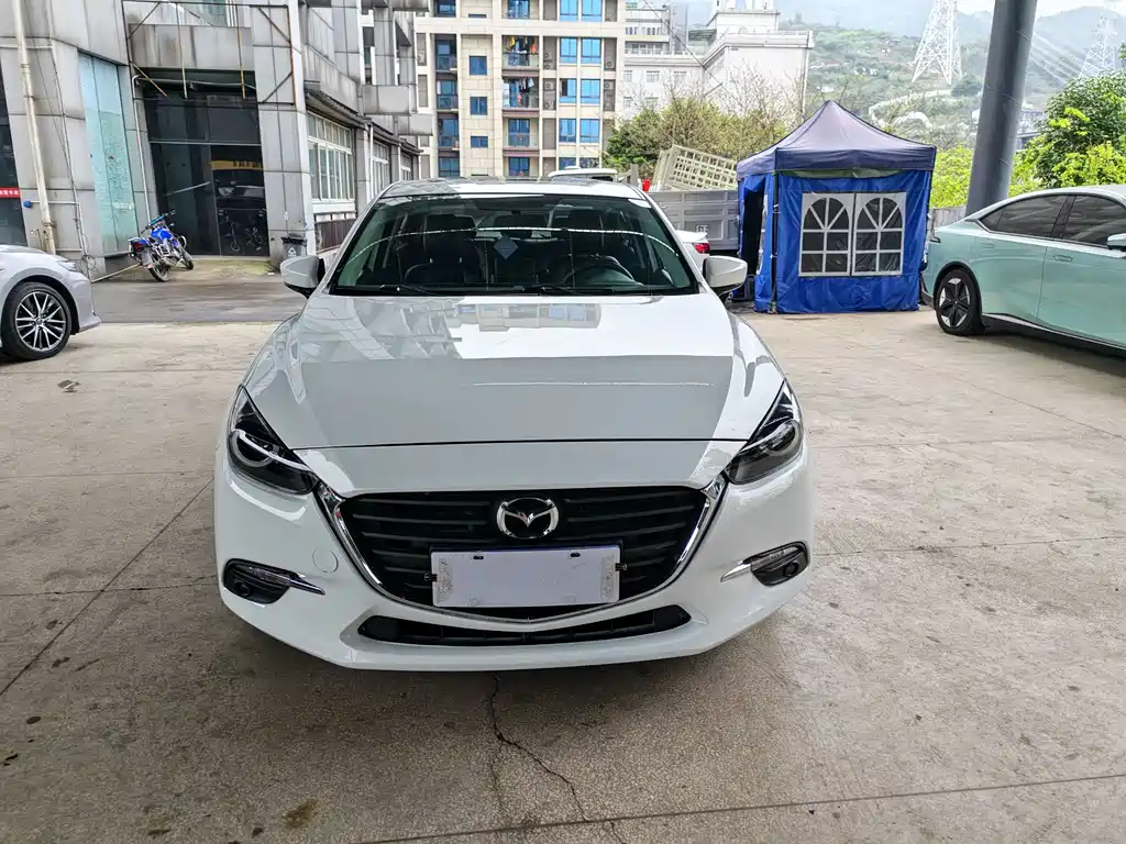 MAZDA 3 ANGKESAILA