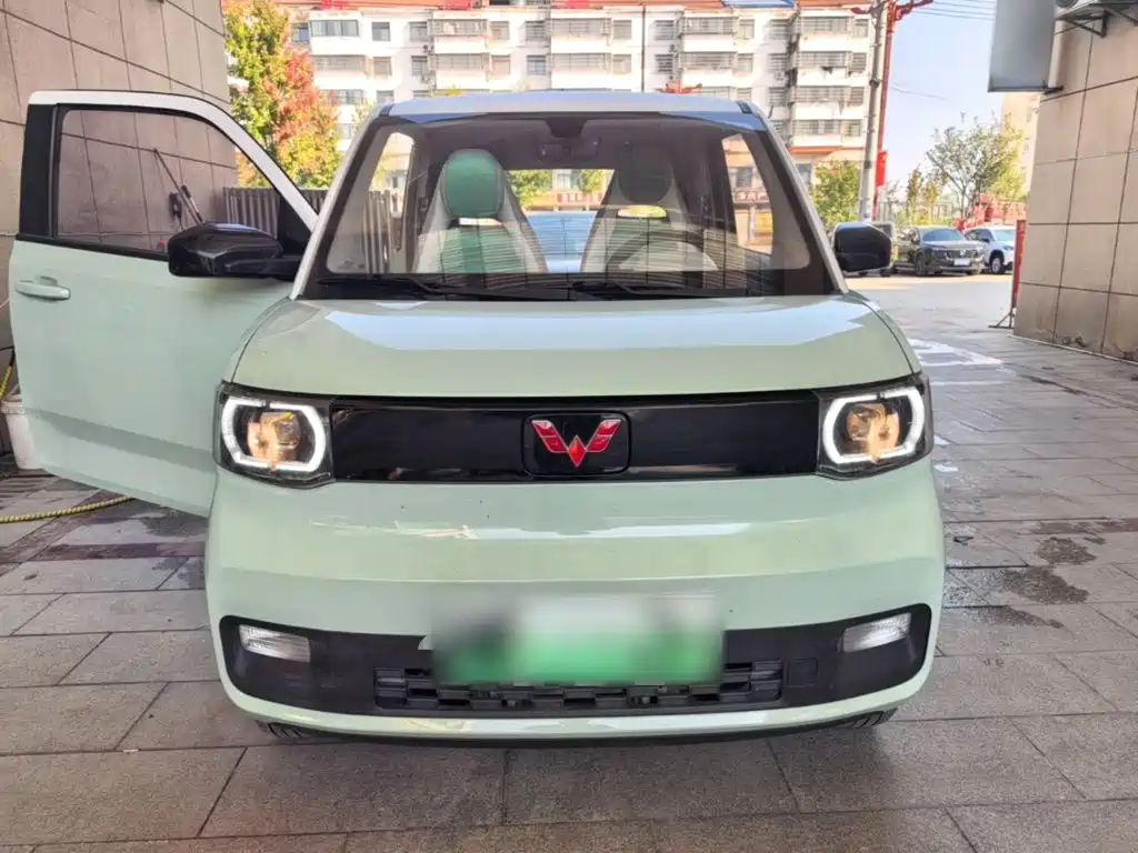 Wuling MINIEV — миниатюра 3
