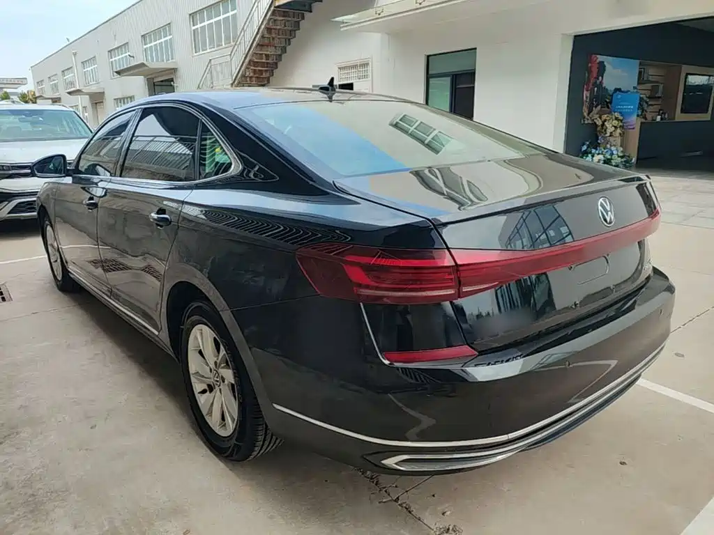 Volkswagen Passat — миниатюра 5