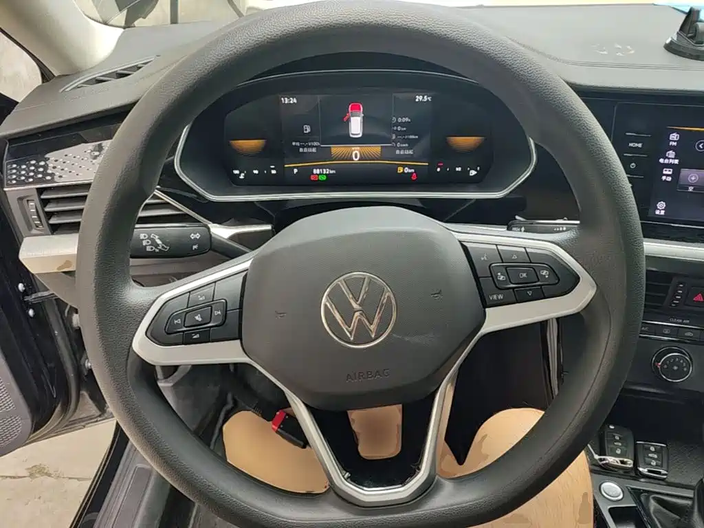 Volkswagen Passat — миниатюра 11