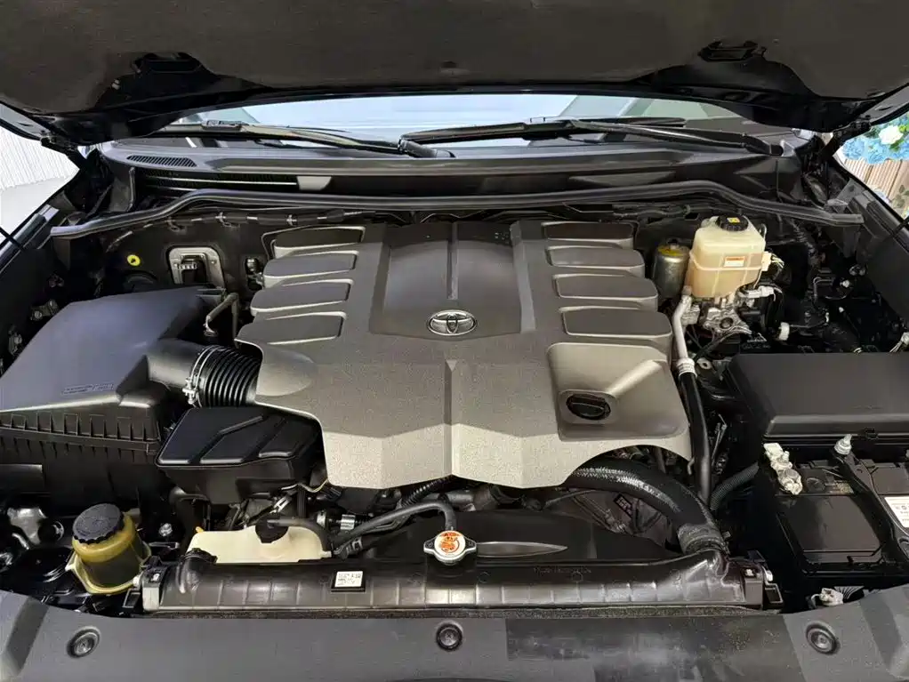 Toyota Land Cruiser 2019 4.6L