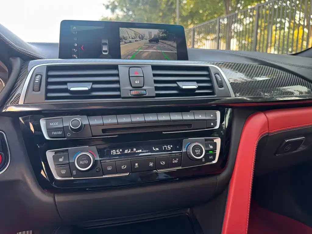 BMW M4 — миниатюра 13