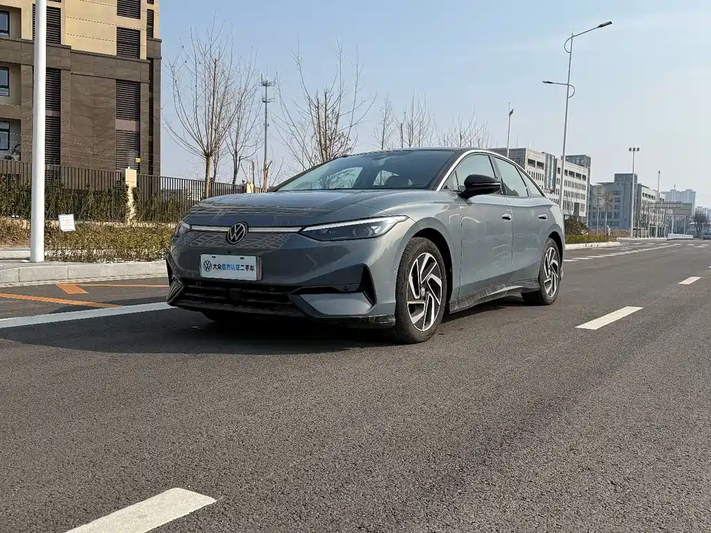 VOLKSWAGEN ID.7 VIZZION