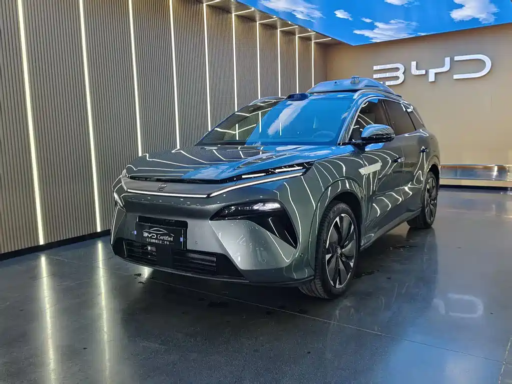 BYD Tang L