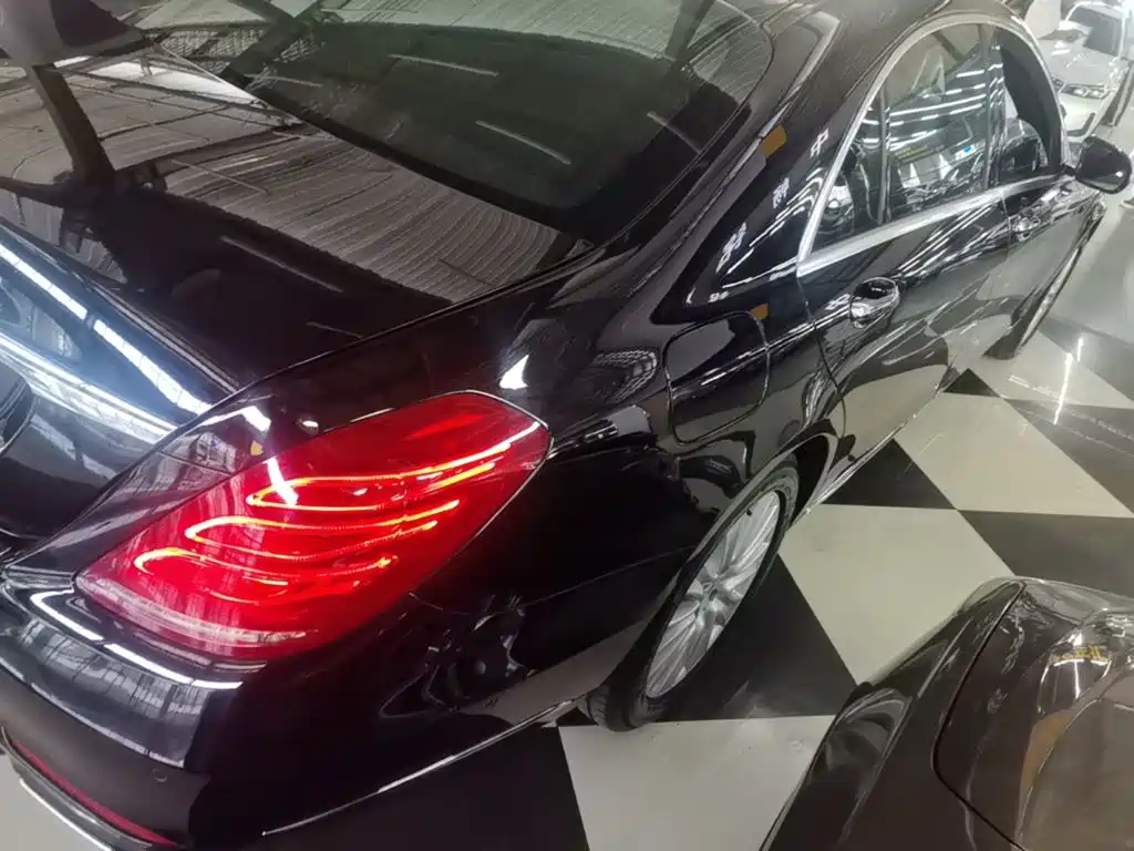 Mercedes-Benz S-Class — миниатюра 7