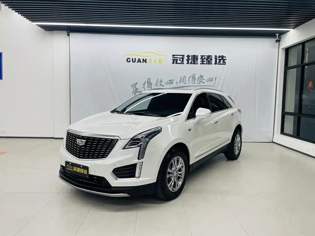 CADILLAC XT5