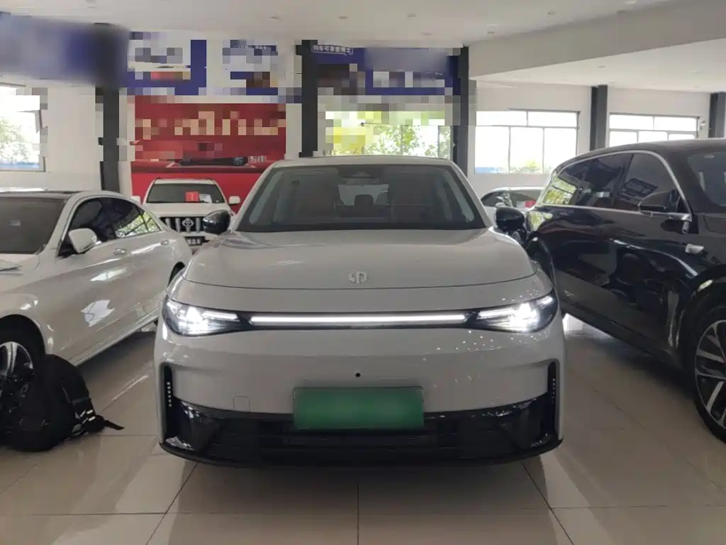 Leapmotor Leapmotor C10 — миниатюра 3
