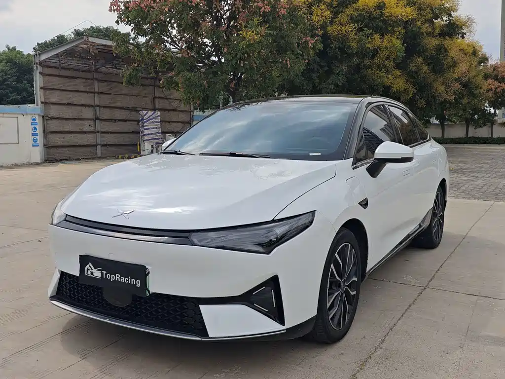 XPeng P5