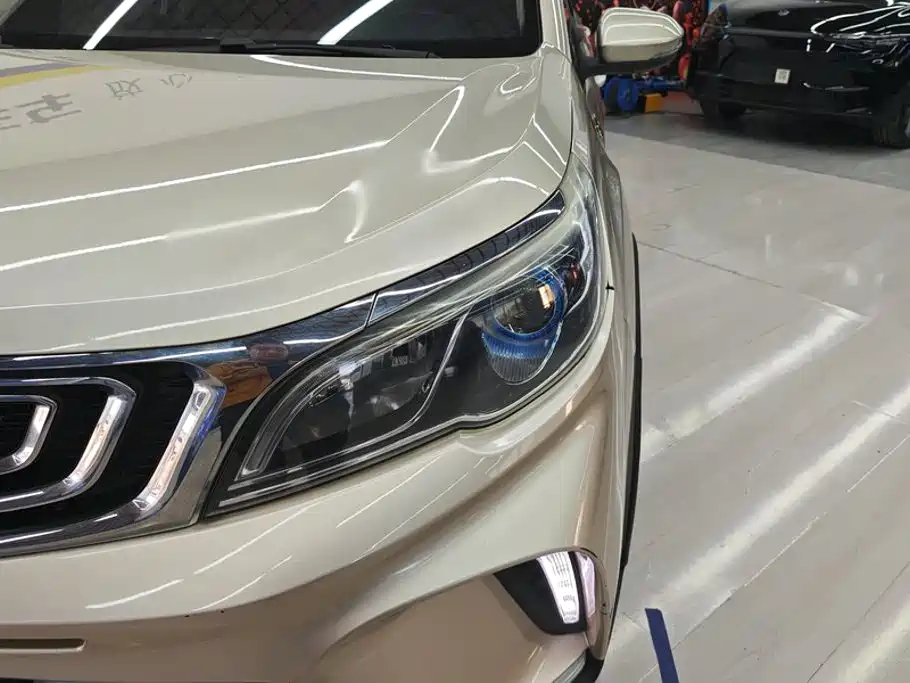 Geely Vision X3 — миниатюра 5