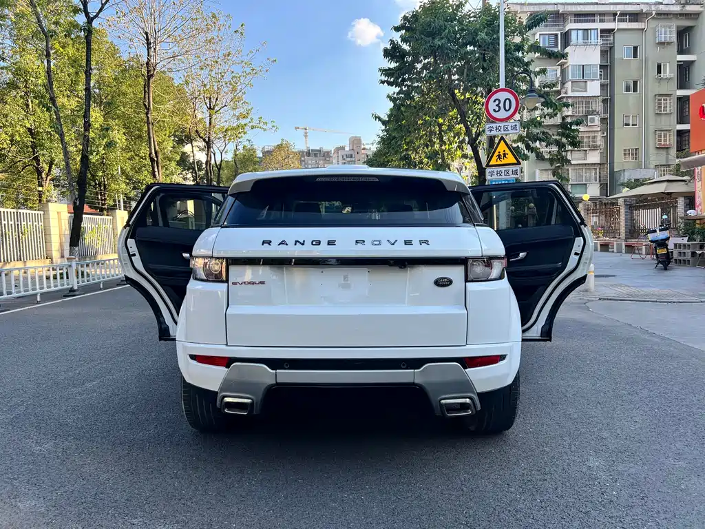 Land Rover Evoque (Import) — миниатюра 15