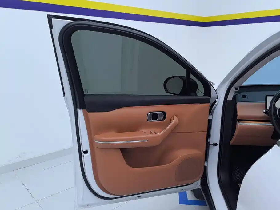 Leapmotor Leapmotor C16 — миниатюра 7