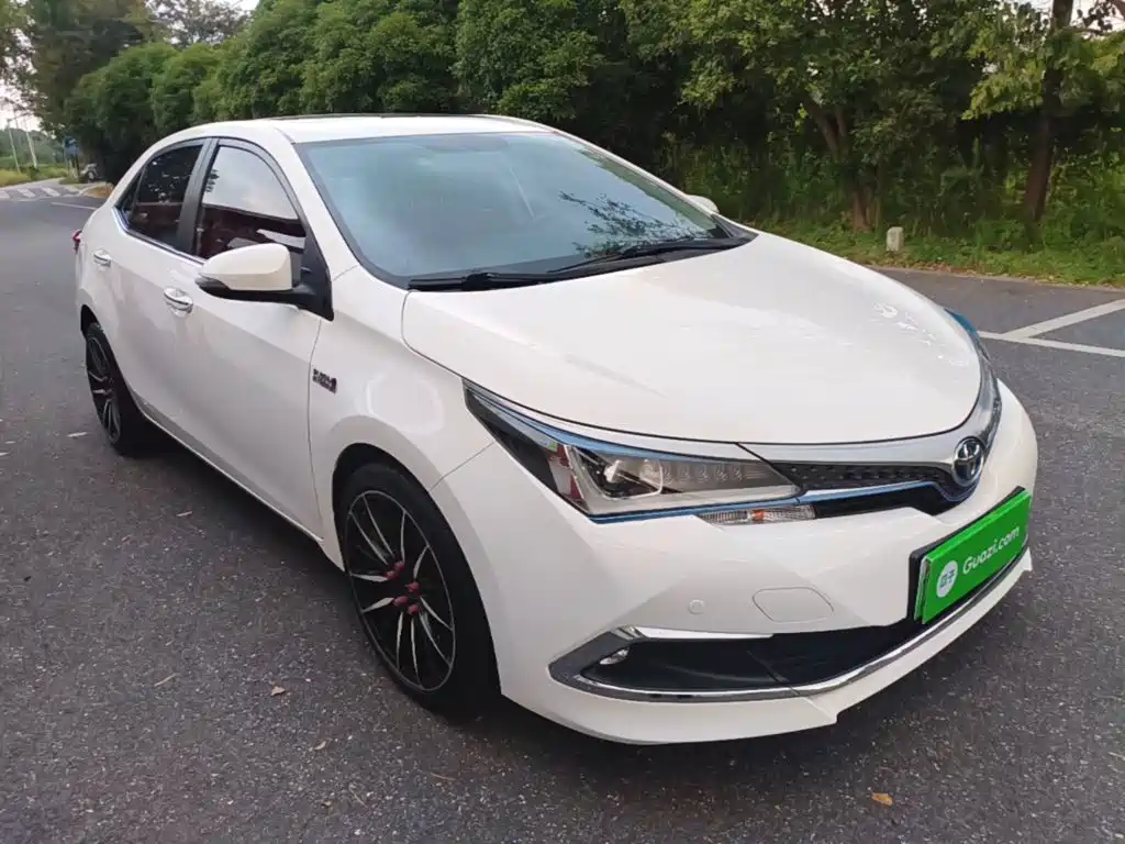 Toyota Corolla Hybrid — миниатюра 4