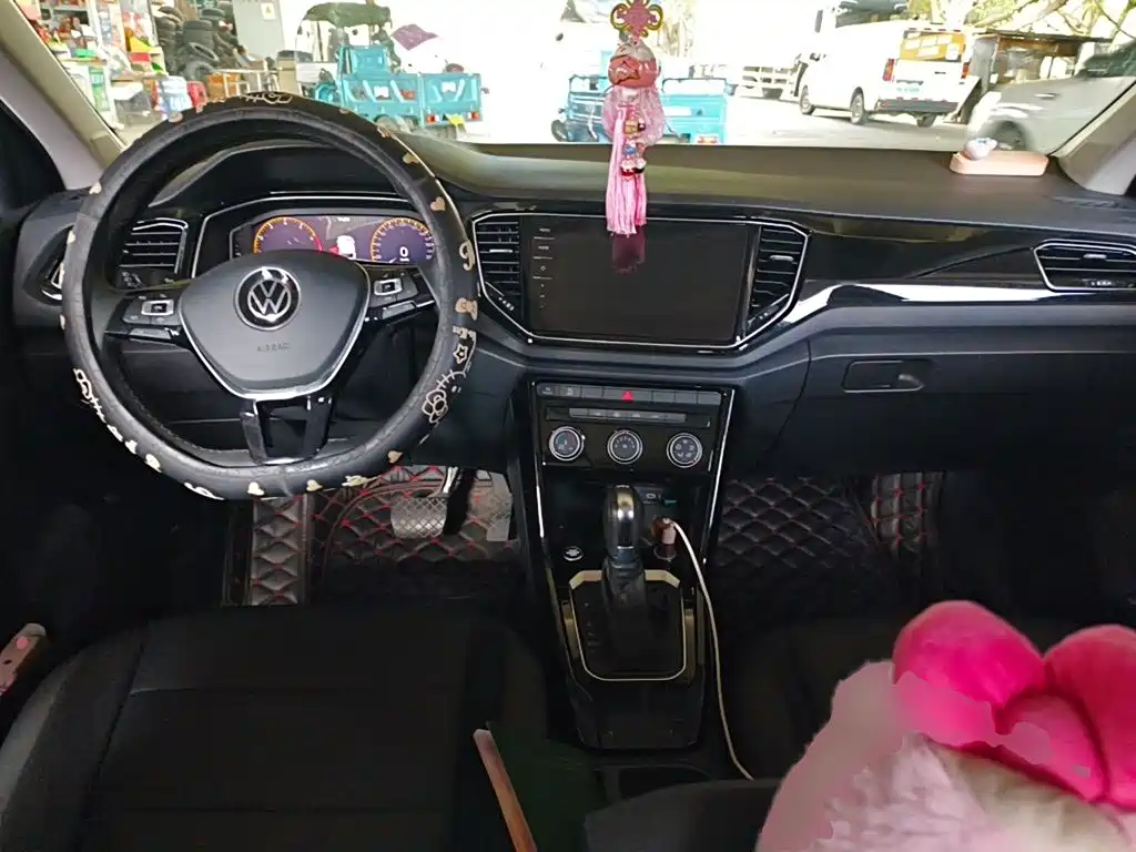 Volkswagen T-Roc — миниатюра 5