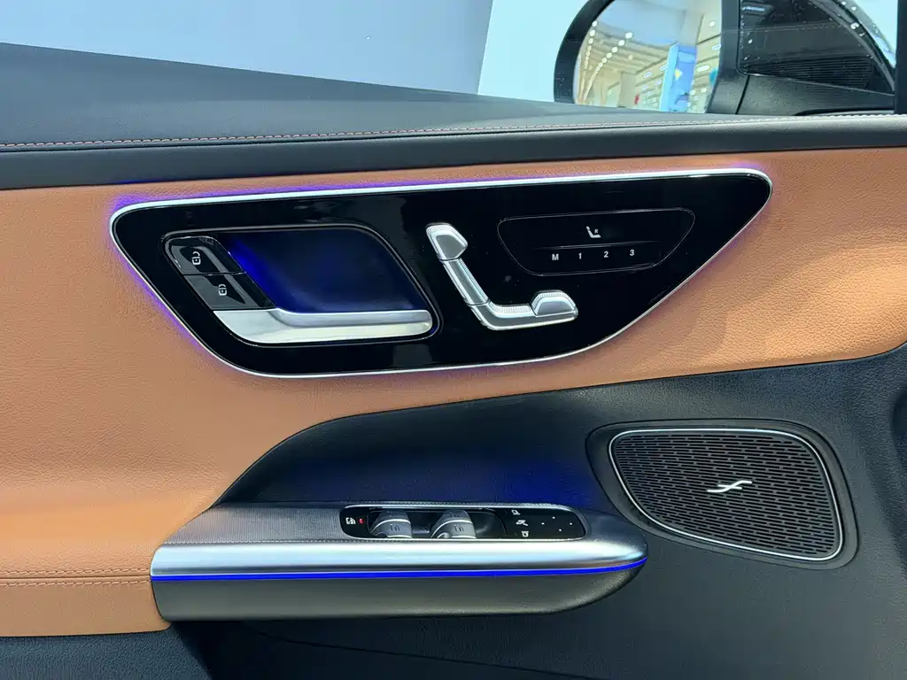 Mercedes-Benz GLC — миниатюра 7