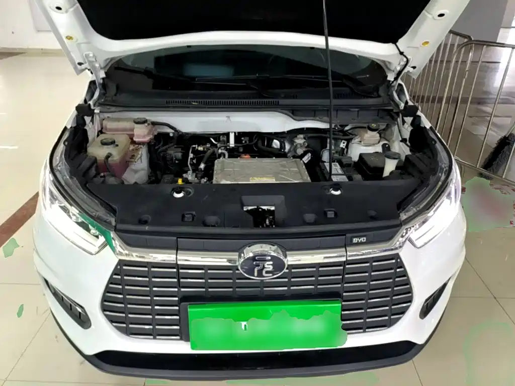 BYD Yuan EV — миниатюра 20