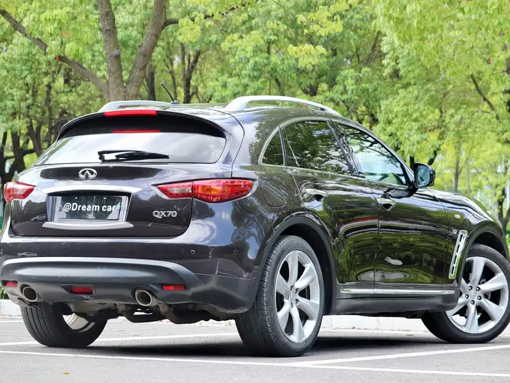 Infiniti QX70 — миниатюра 4