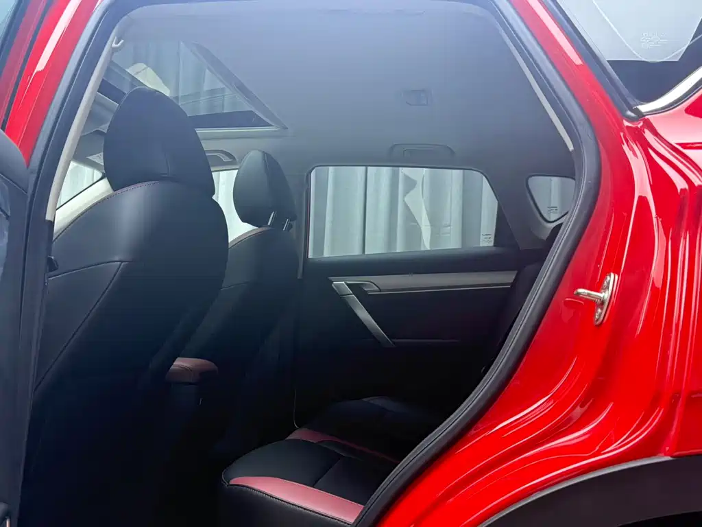 Geely Binyue — миниатюра 16