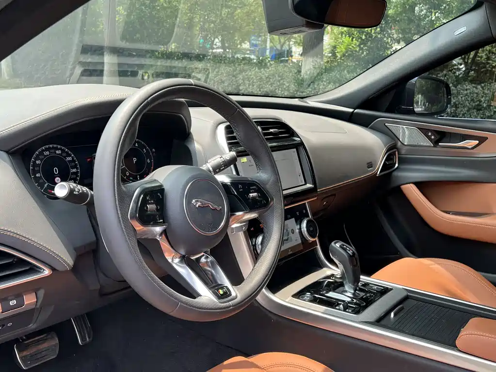 Jaguar XEL 2024 2.0T 250PS R-DYNAMIC S Sport