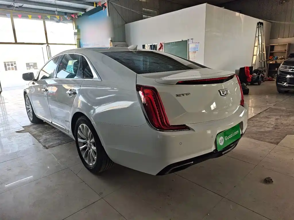 Cadillac XTS — миниатюра 5