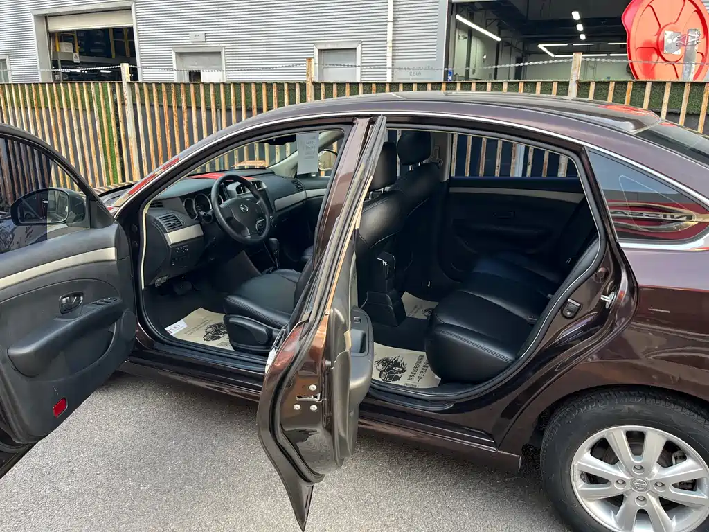 Nissan Sylphy — миниатюра 5