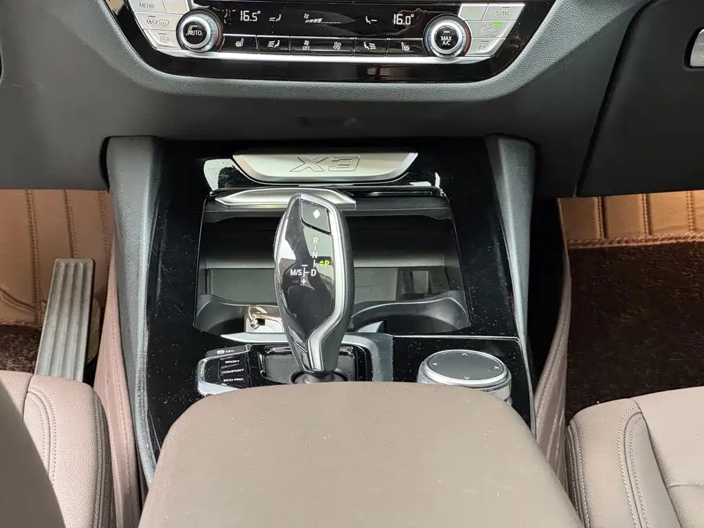 BMW X3 — миниатюра 13