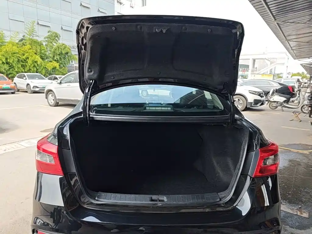 Nissan Sylphy — миниатюра 19