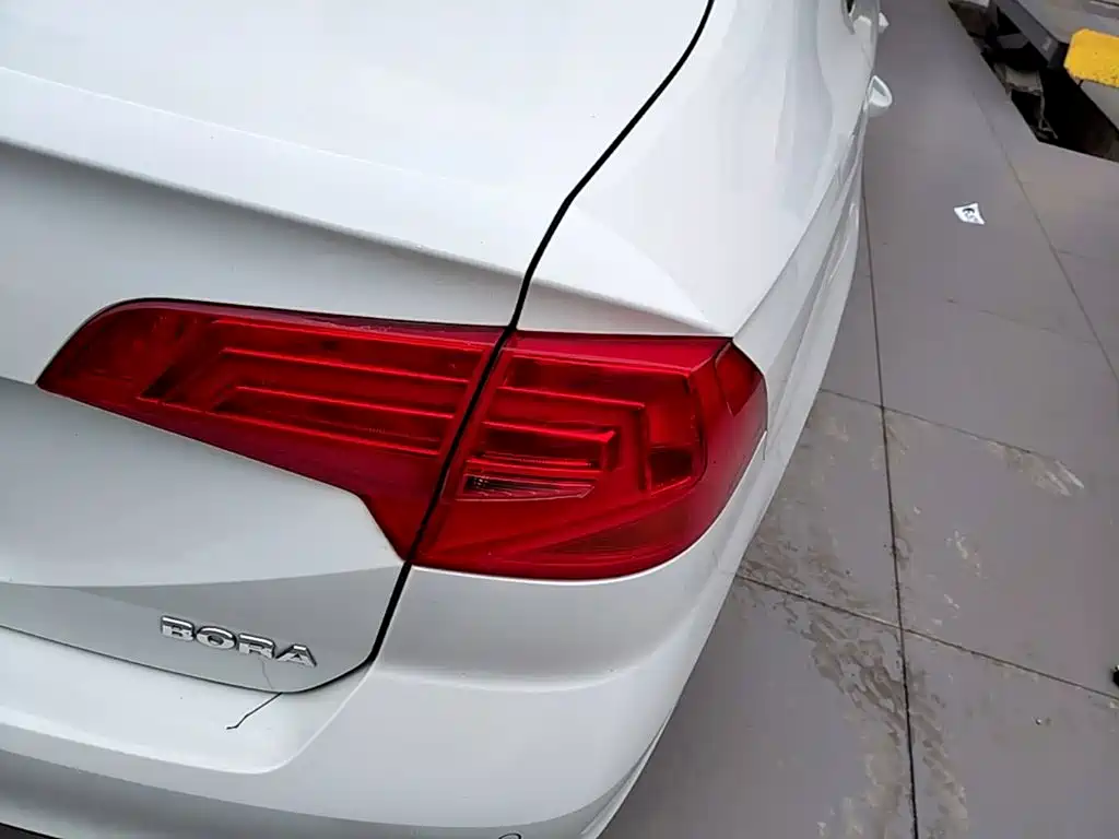 Volkswagen Bora — миниатюра 8