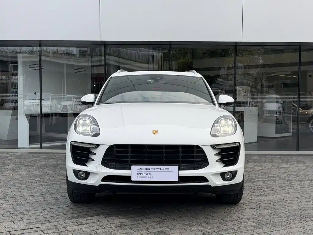 Porsche Macan — миниатюра 11