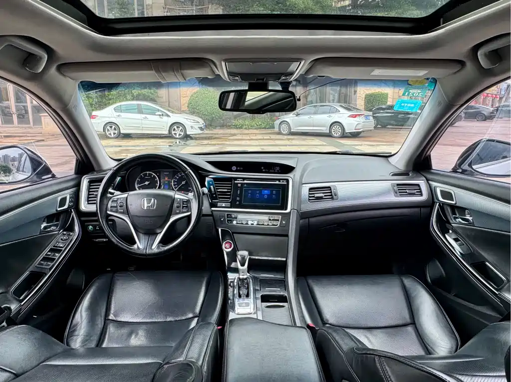 Honda Spirior 2015 2.4L Luxury