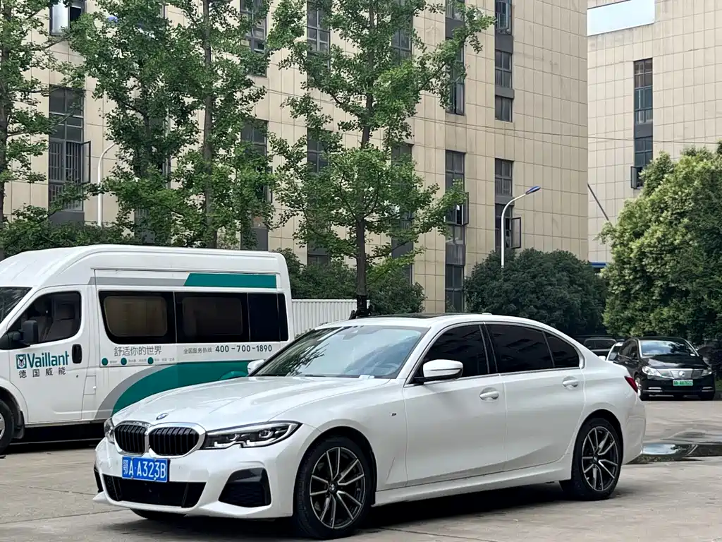 BMW 3 Series 2022