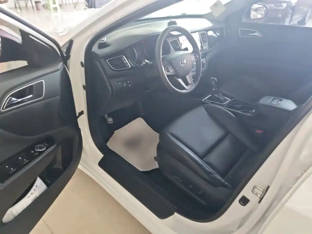 Hyundai Mistra — миниатюра 16