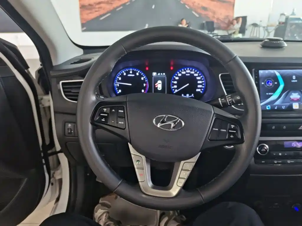 Hyundai Mistra — миниатюра 11