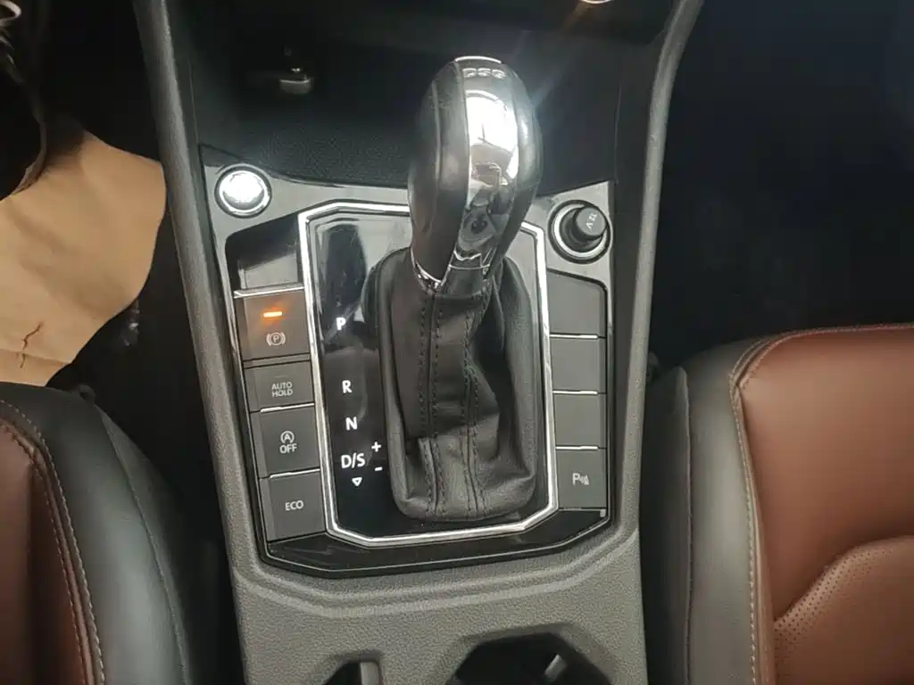 Volkswagen Lavida — миниатюра 14