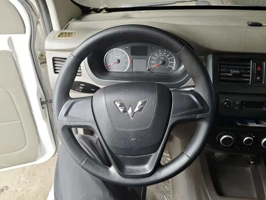 Wuling Rongguang V — миниатюра 15