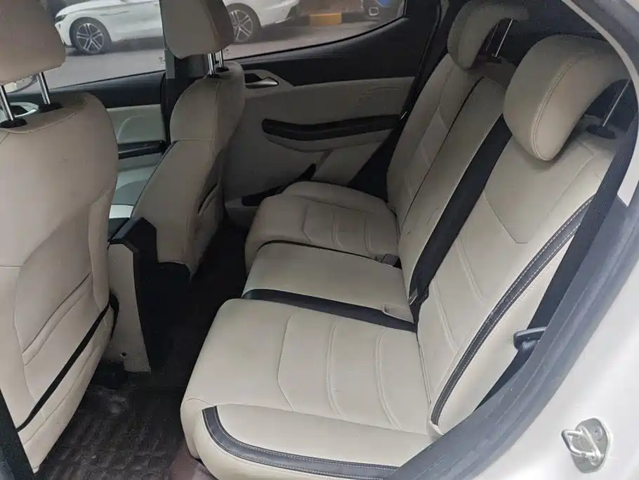 BYD Yuan Pro — миниатюра 11