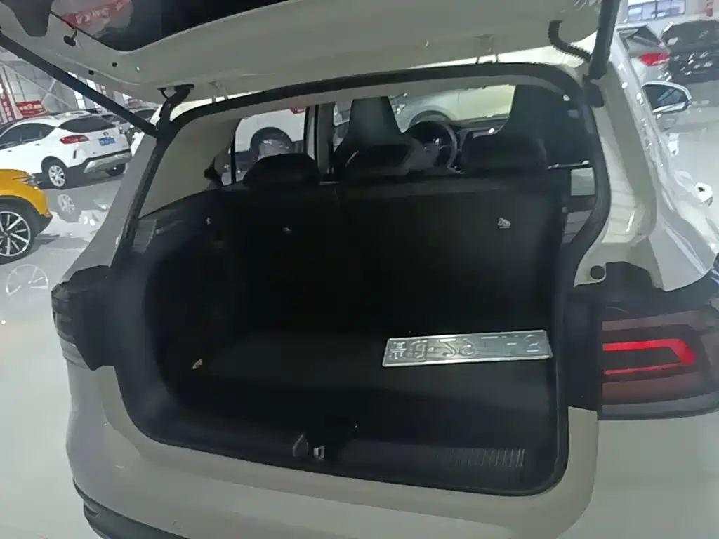 Volkswagen T-Cross — миниатюра 19