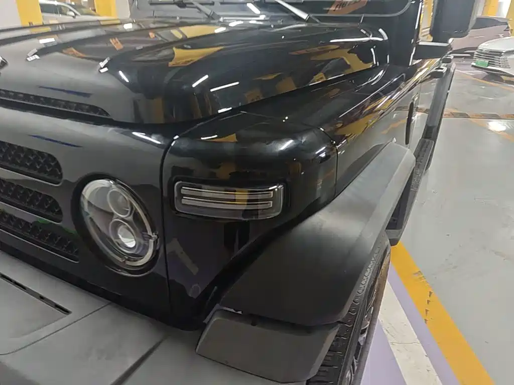 212 212 T01 — миниатюра 24