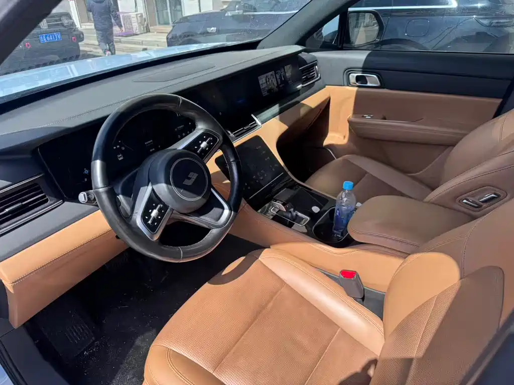 Li Auto ONE 2021 6 мест