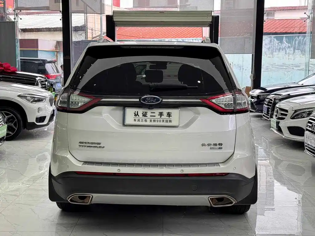Ford Edge — миниатюра 5