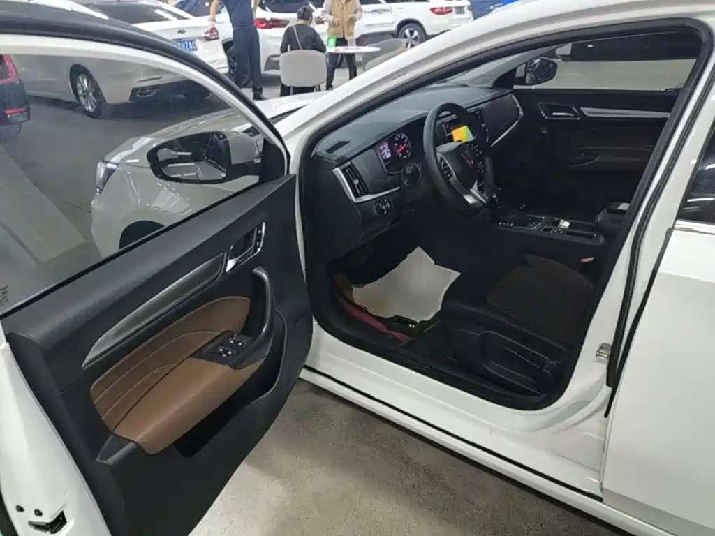 Roewe i6 Classic — миниатюра 16