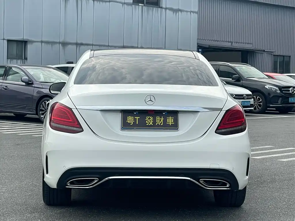 Mercedes-Benz C-Class — миниатюра 7