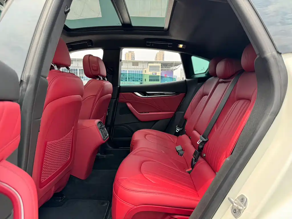Maserati Levante 2023 2.0T GT