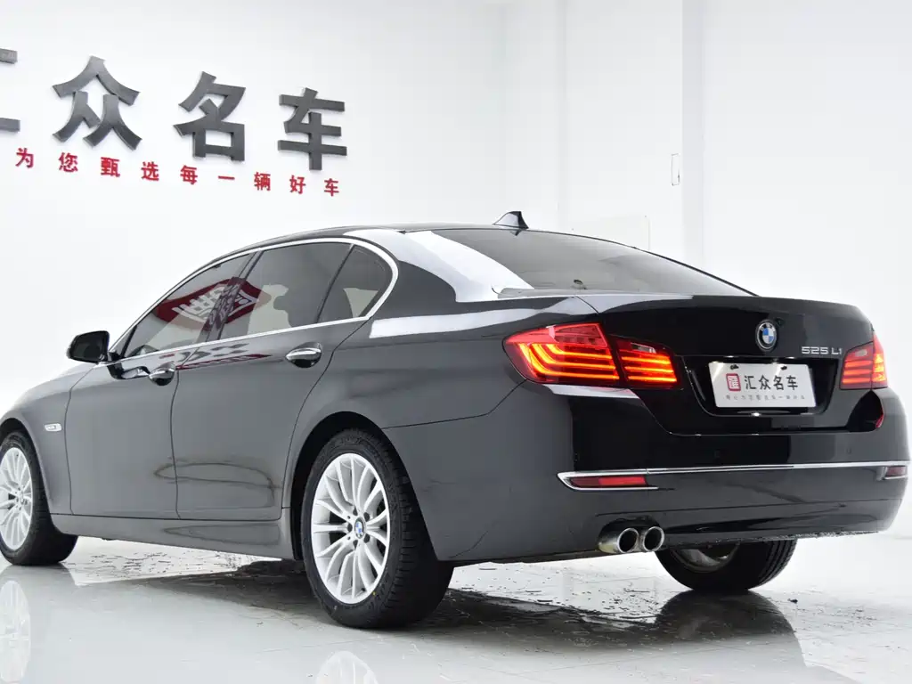 BMW 5 Series — миниатюра 20