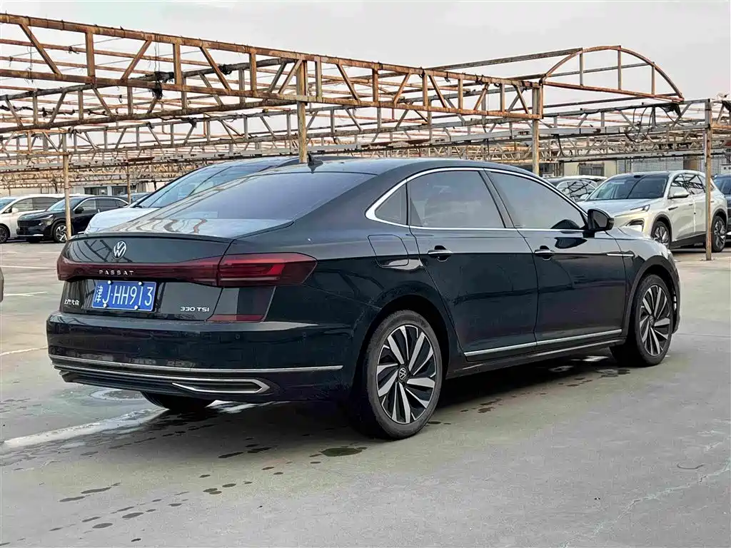 Volkswagen Passat — миниатюра 4