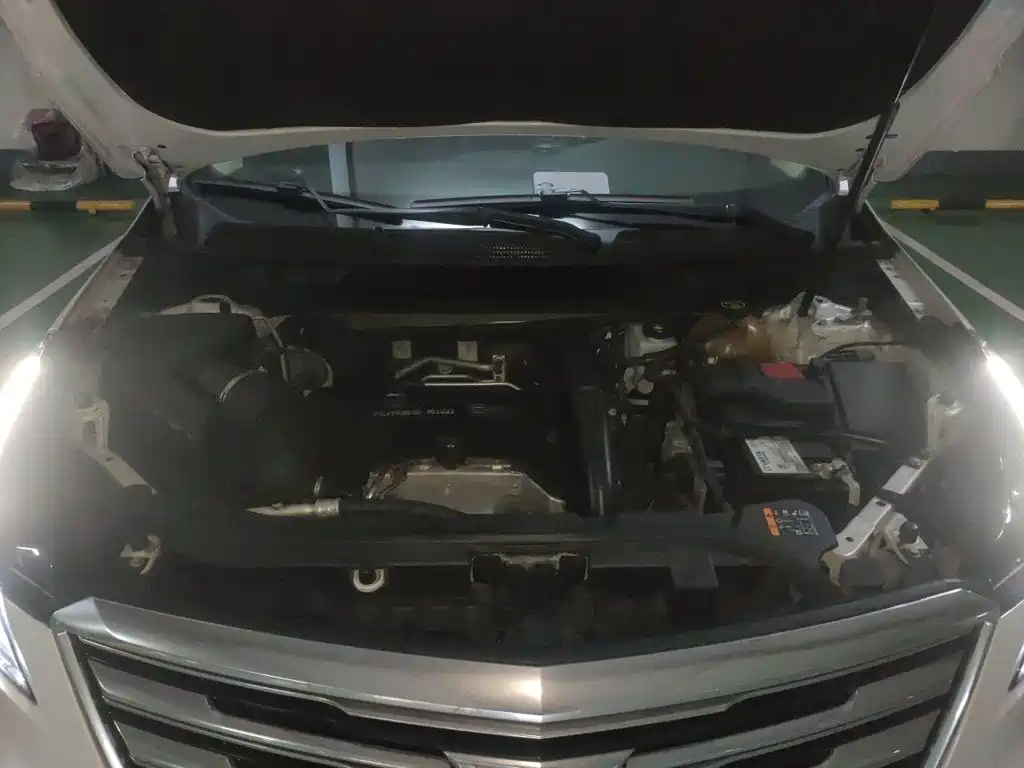 Cadillac XT5 — миниатюра 11