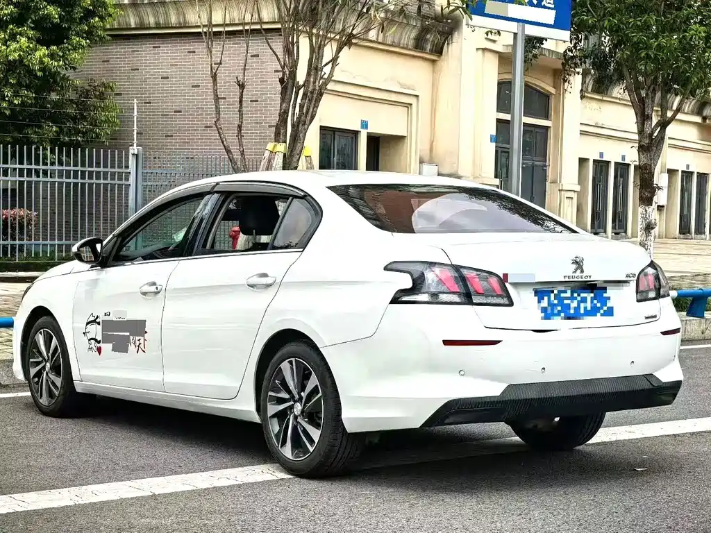 Peugeot 408 — миниатюра 5